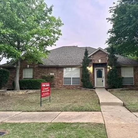 Buy this 3 bed house on 11905 Woodland Way in Frisco, TX 75035