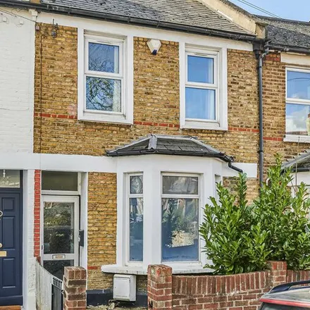 Rent this 4 bed townhouse on 112 Trevelyan Road in London, SW17 9SE