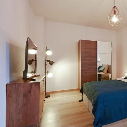 Rent this 4 bed room on basis e.V. Kunst und Produktionsplattform in Elbestraße 10 HH, 60329 Frankfurt