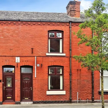 Rent this 3 bed townhouse on Darlington Street East/Roscoe Street in Darlington Street East, Hindley
