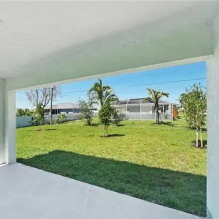 Image 6 - 2090 Northeast 15th Place, Cape Coral, FL 33909, USA - House for sale