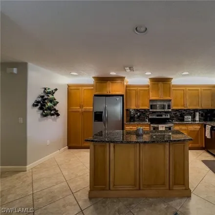 Image 4 - 8558 Via Garibaldi Circle, Shadow Wood, Lee County, FL 33928, USA - Condo for sale