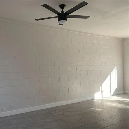 Image 3 - 2305 Pardee Place, Las Vegas, NV 89104, USA - Duplex for rent