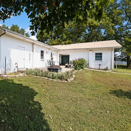 Buy this 3 bed house on 3198 State Highway K in Union City, Stone County