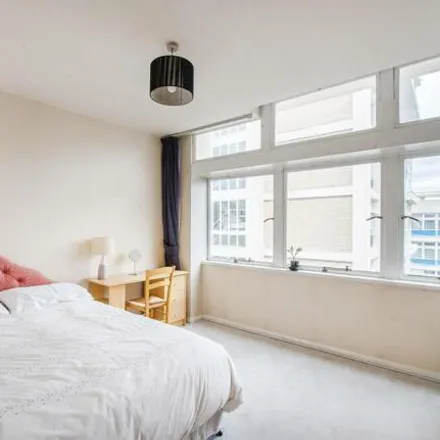 Image 4 - Metro Central Heights, 119 Newington Causeway, London, SE1 6DQ, United Kingdom - Apartment for sale