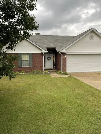 Buy this 3 bed house on 103 Laurelbrook Drive in Saltillo, MS 38866