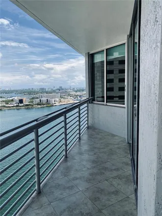 Image 3 - One Miami East Tower, 205 Biscayne Boulevard, Miami, FL 33131, USA - Condo for rent