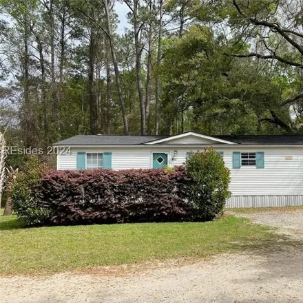 Buy this studio apartment on 20 Big Ben Lane in Oakwood Park, Beaufort County