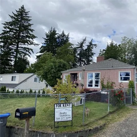 Rent this 2 bed house on 1125 Dill Way West in Bremerton, WA 98312