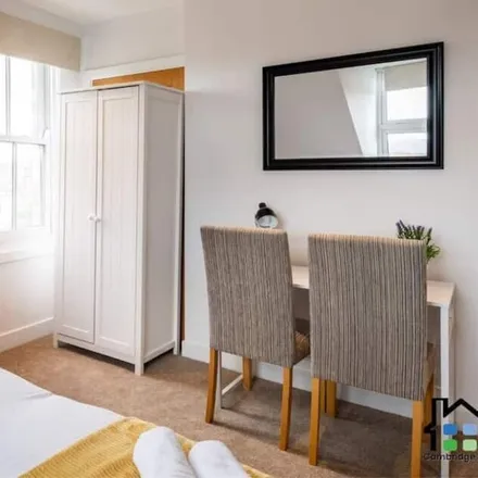 Image 9 - Cambridge, CB1 2LD, United Kingdom - Apartment for rent