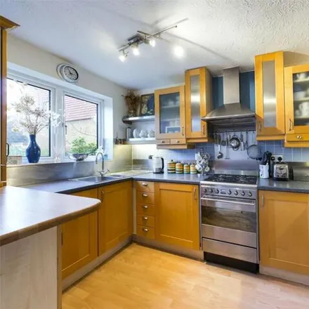 Image 2 - Columbia Avenue, London, HA4 9SU, United Kingdom - Duplex for sale