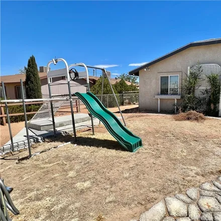 Image 5 - 20987 Ponca Road, Apple Valley, CA 92308, USA - House for sale