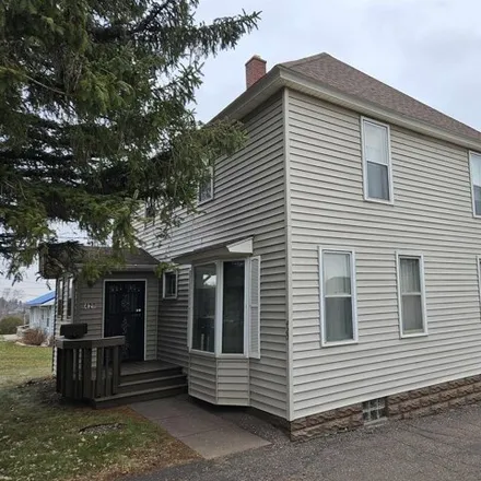 Buy this 3 bed house on 508 East 13th Street in Duluth, MN 55811