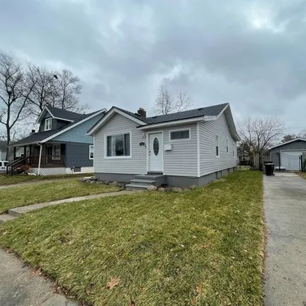Buy this 3 bed house on 1577 Albany Street in Ferndale, MI 48220