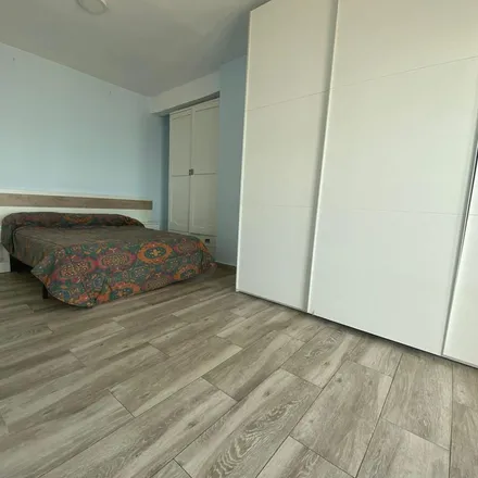 Rent this 2 bed apartment on Carrer de la Mare de Déu del Socors / Calle Virgen del Socorro in 79, 03002 Alicante