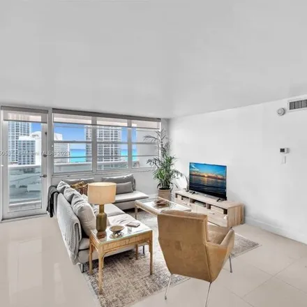 Image 4 - 6770 Indian Creek Drive, Atlantic Heights, Miami Beach, FL 33141, USA - Condo for sale