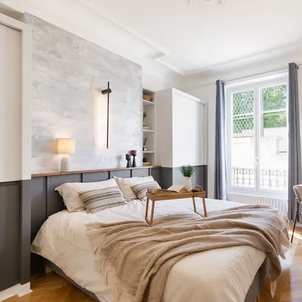 Rent this 2 bed apartment on 72 Avenue Kléber in 75116 Paris, France