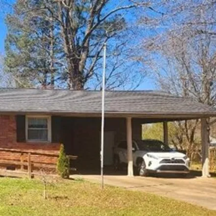Buy this 3 bed house on 561 Maywood Avenue in Lexington, TN 38351