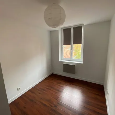 Rent this 2 bed apartment on 15 Rue des Martyrs de Vingre in 42000 Saint-Étienne, France