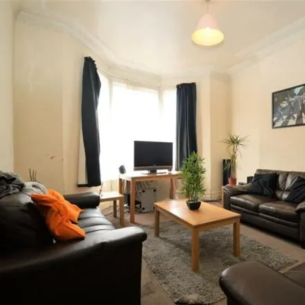 Image 2 - Woodmancote Villa, York Avenue, Bristol, BS7 9LH, United Kingdom - House for rent