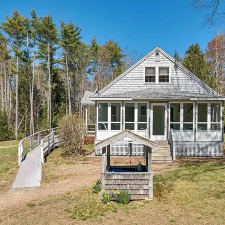 Buy this 3 bed house on Middle Road in Tuftonboro, Carroll County