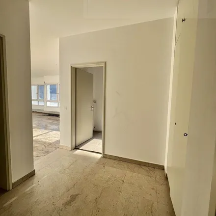 Image 4 - Vialetto, Corso San Gottardo 74, 6830 Chiasso, Switzerland - Apartment for rent