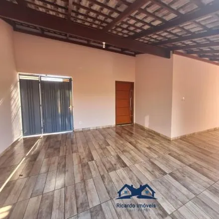 Buy this 4 bed house on Rua C 06 in Residencial Canaã, Ituiutaba - MG