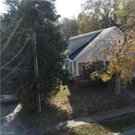 Image 6 - 672 Tucker Street, Burlington, NC 27215, USA - House for sale