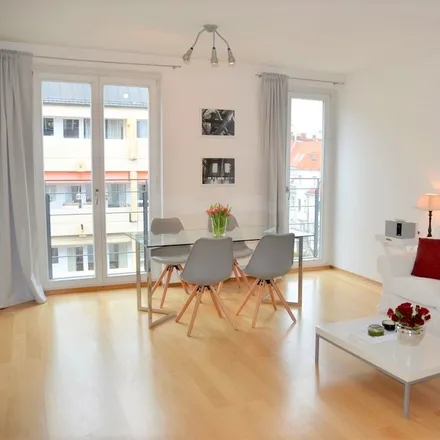 Image 1 - Landesversichungsanstalt von Oberbayern, Cuvilliésstraße, 81679 Munich, Germany - Apartment for rent