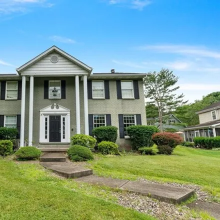 Buy this 6 bed house on 14 Fairway Dr in Huntington, West Virginia