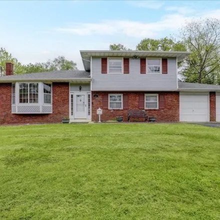 Buy this 4 bed house on 15 Spring Hill Drive in Candlewood, Howell Township