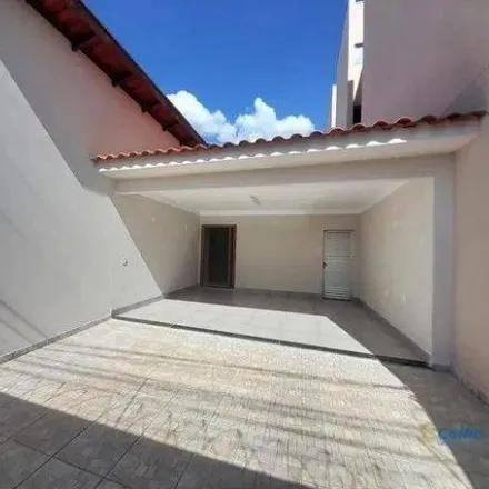 Buy this 3 bed house on Avenida do Tutuna in Vila Celeste, Uberaba - MG