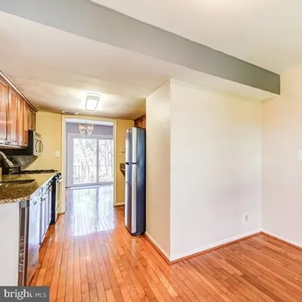 Image 6 - 6012 Westchester Park Drive, Hyattsville, MD 20740, USA - Condo for sale