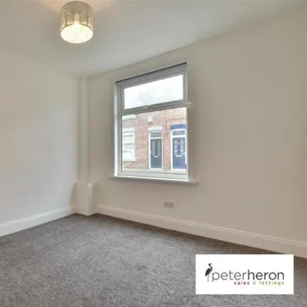 Image 2 - Lord Street, Sunderland, SR3 2DY, United Kingdom - Townhouse for rent
