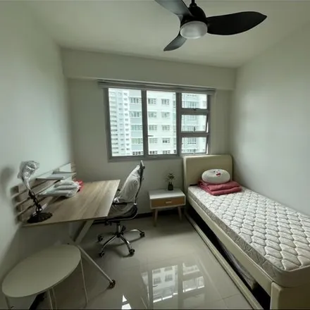 Rent this 1 bed room on Telok Blangah Parcview in 90A Telok Blangah Street 31, Telok Blangah Parcview