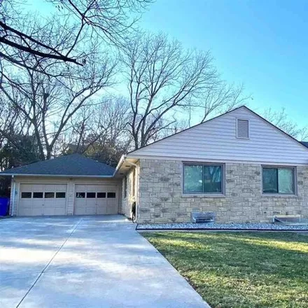 Buy this 6 bed house on 158 North Bunker Hill Drive in Junction City, KS 66441