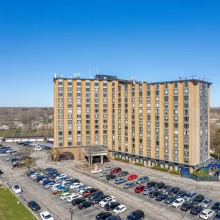 Buy this 2 bed condo on 28 Renaissance Place in Palatine, IL 60067