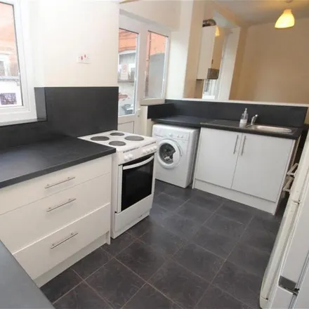 Rent this 4 bed townhouse on Beaconsfield Road in Leicester, LE3 0FH