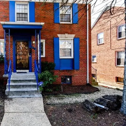 Image 3 - 8120 Eastern Avenue Northwest, Washington, DC 20990, USA - House for sale