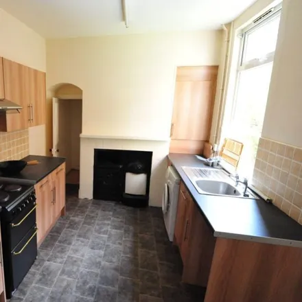 Rent this 4 bed townhouse on 125 Hearsall Lane in Coventry, CV5 6QR