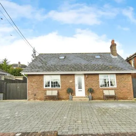 Buy this 3 bed house on Clatterford Road in Carisbrooke, PO30 1NZ