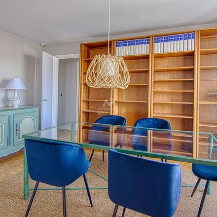 Rent this 1 bed apartment on 3 Rue de l'Ermitage in 78000 Versailles, France