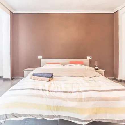 Image 1 - Carrer de Fontilles, 29, 46024 Valencia, Spain - Apartment for rent