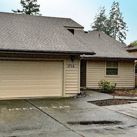 Buy this 2 bed house on 1713 Arch Lane in Brookings, OR 97415