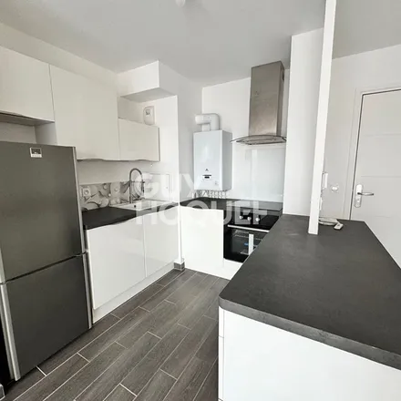 Rent this 2 bed apartment on 5 Rue a Combattants Afrique Nord in 77330 Ozoir-la-Ferrière, France