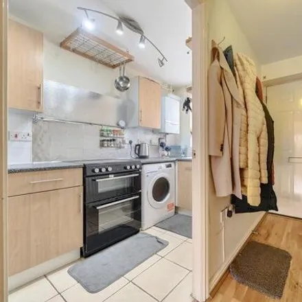 Image 7 - 26 The Orchards, Cambridge, CB1 9HD, United Kingdom - Townhouse for sale