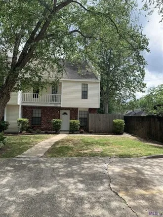 Buy this 2 bed townhouse on East Hunters Chapel Court in Shenandoah Park, East Baton Rouge Parish