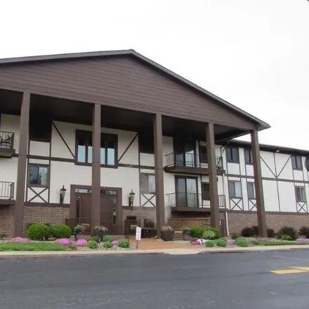 Rent this 1 bed condo on Brookpark Road in North Olmsted, OH 44070