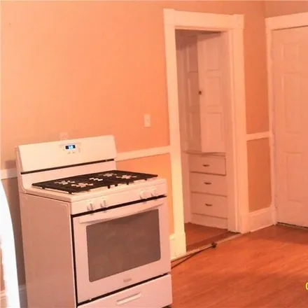 Image 5 - 172 Barker Street, Hartford, CT 06114, USA - Apartment for rent
