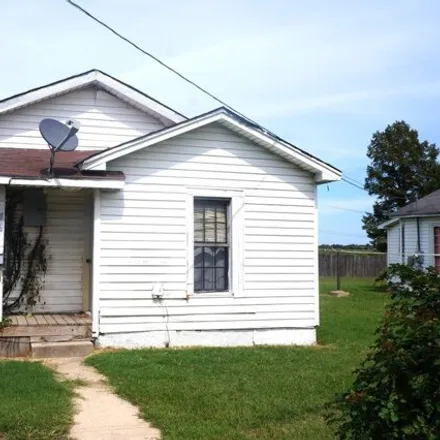 Buy this 2 bed house on 334 Varner Street in Kennett, MO 63857